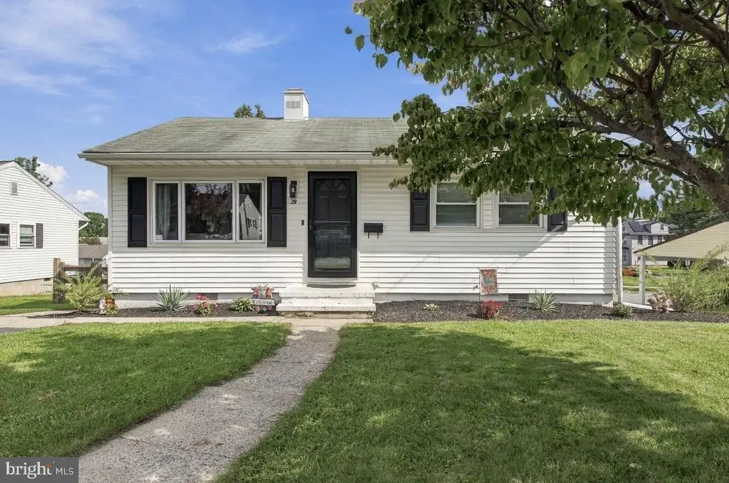 29 Hain Ave, Wernersville, PA - front exterior